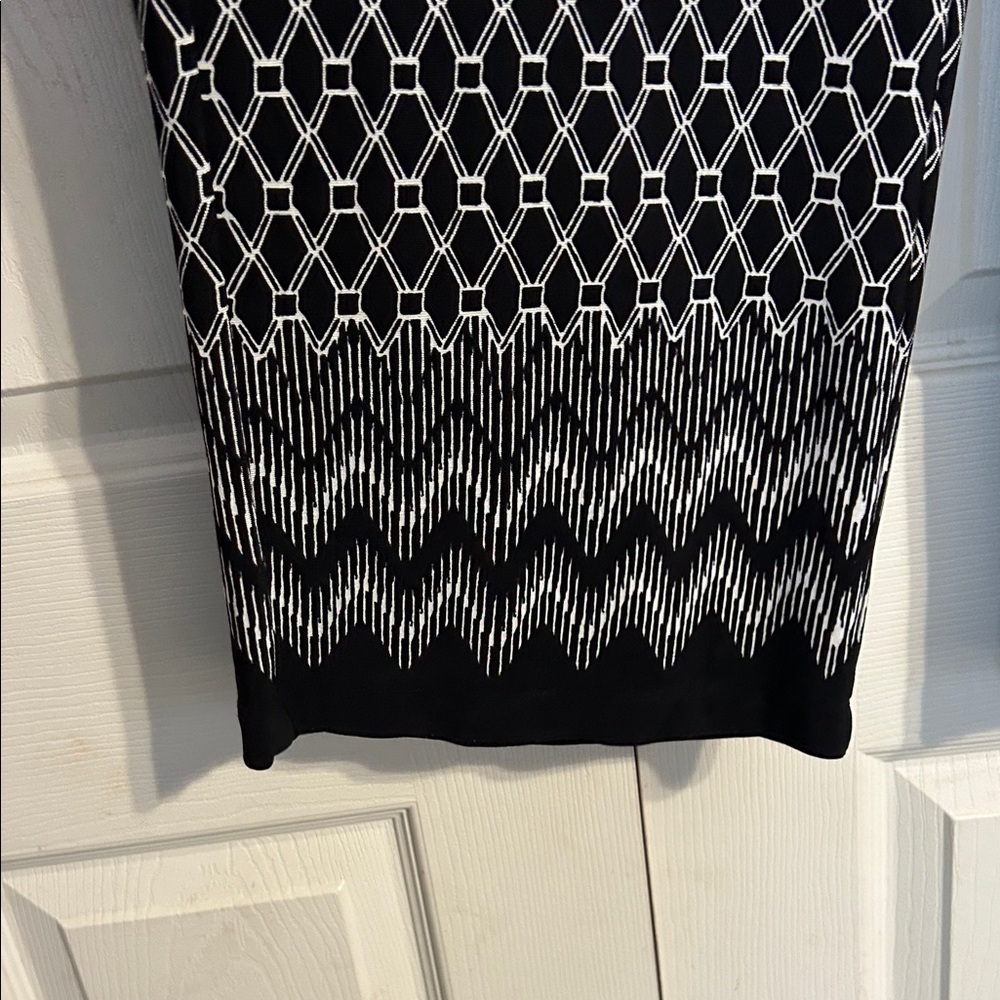 CHICO TRAVELERS'S Size Large Black White Graphic Border Fluid Wide Leg Pants - Picture 4 of 8